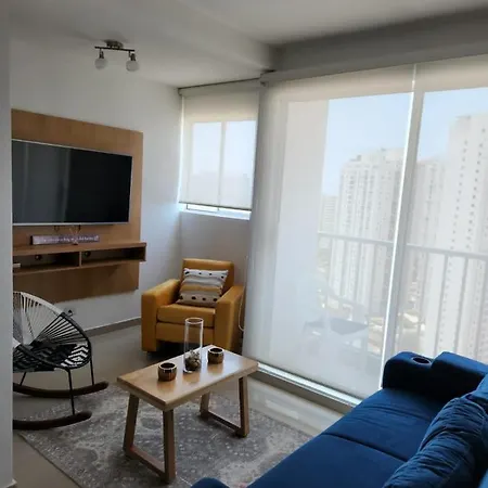 Amazing 24th Floor With Seaviews
